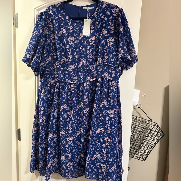 Andie Dress - Picture 3 of 4